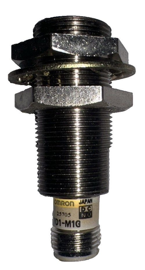 OMRON E2E-X7D1-M1G / E2EX7D1M1G PROXIMITY SENSOR