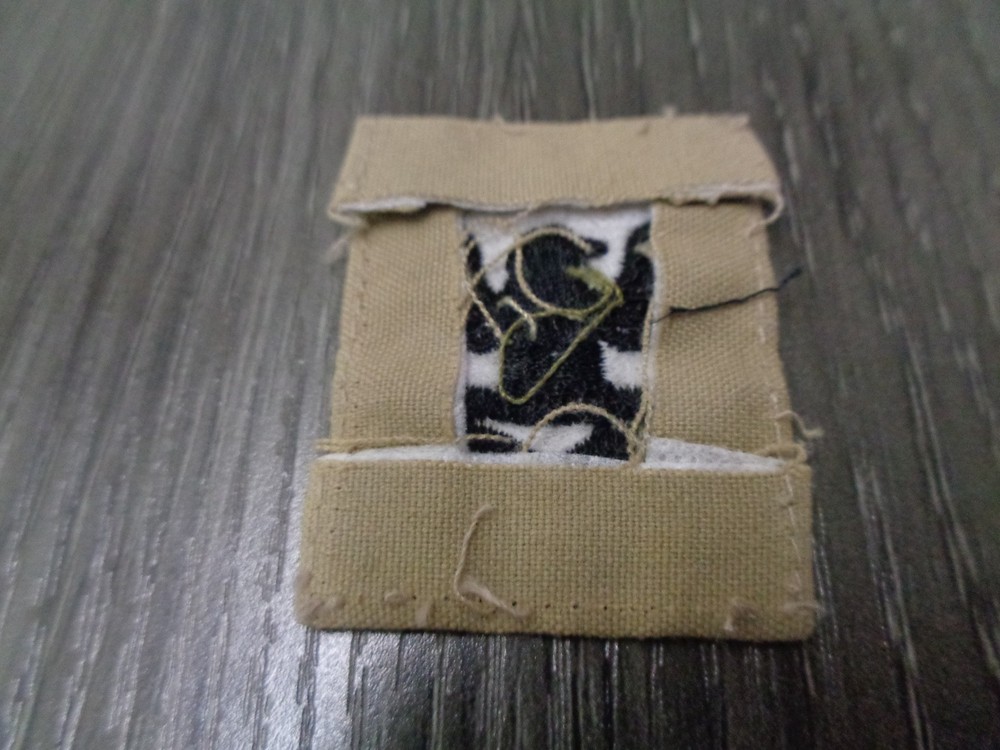 DESERT TAN USN SEABEE E5 PETTY OFFICER 2ND CLASS CAP DEVICE PATCH USED