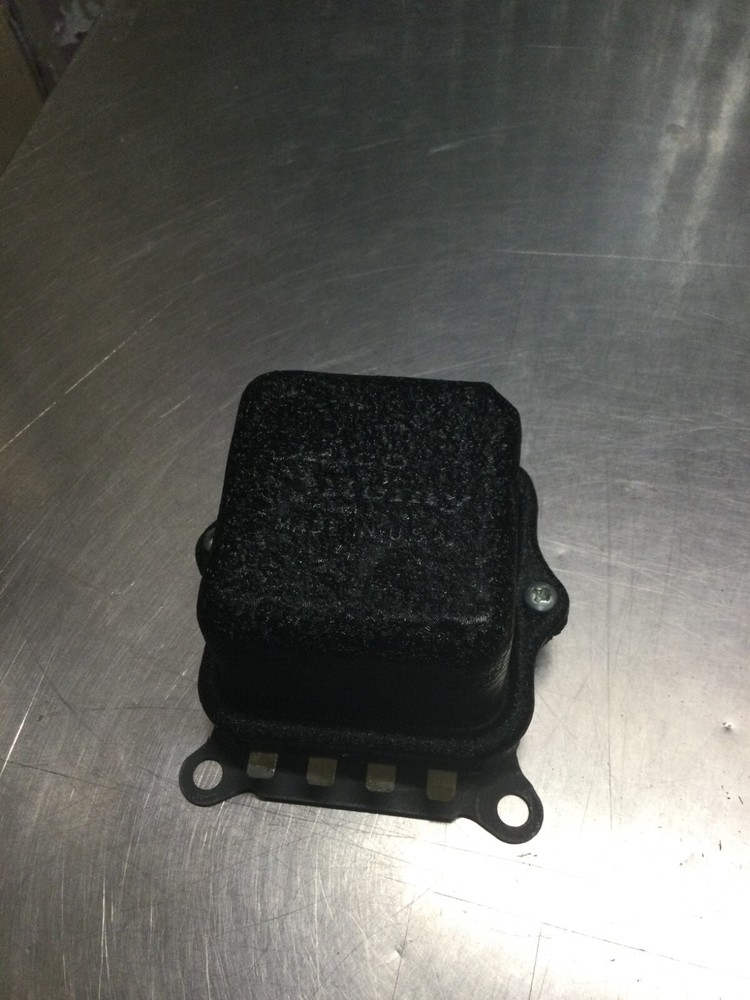 AUTOLINE VOLTAGE REGULATOR 9515 t023