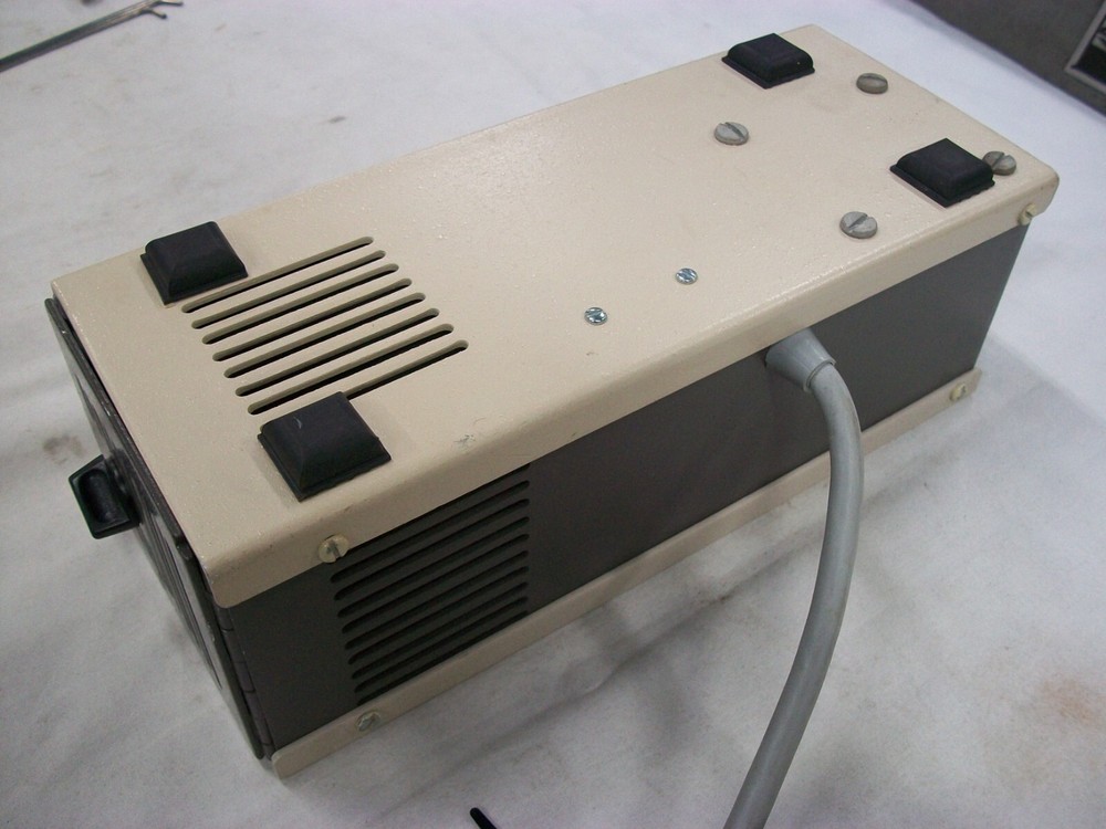 FIBER OPTIC LIGHT SOURCE