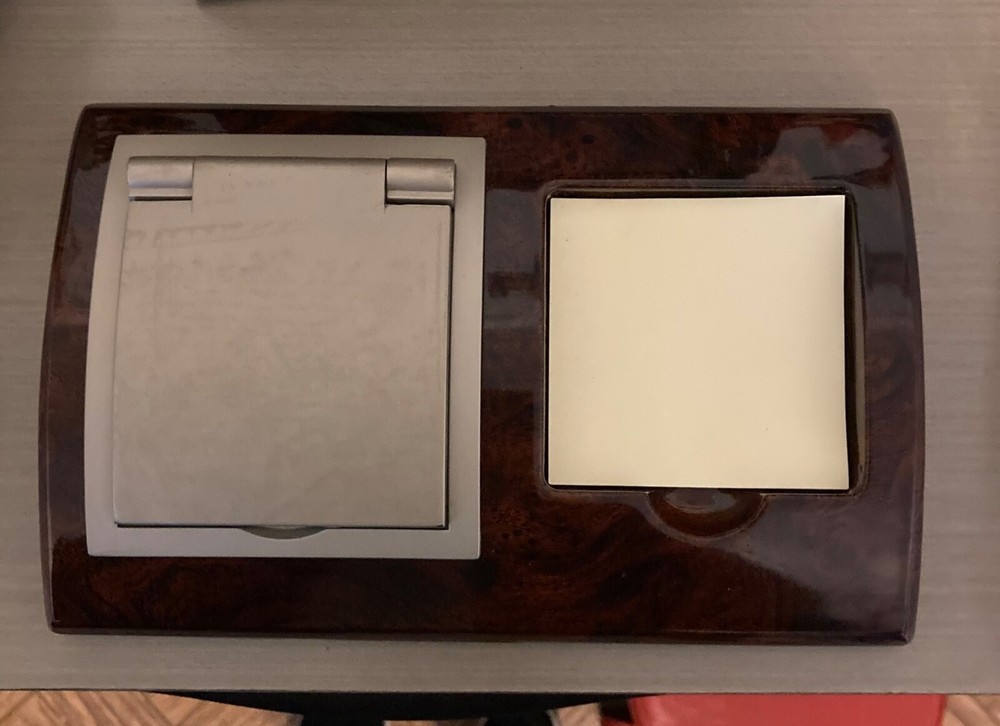 Calculator-Post it Holder for Desk, about 9”