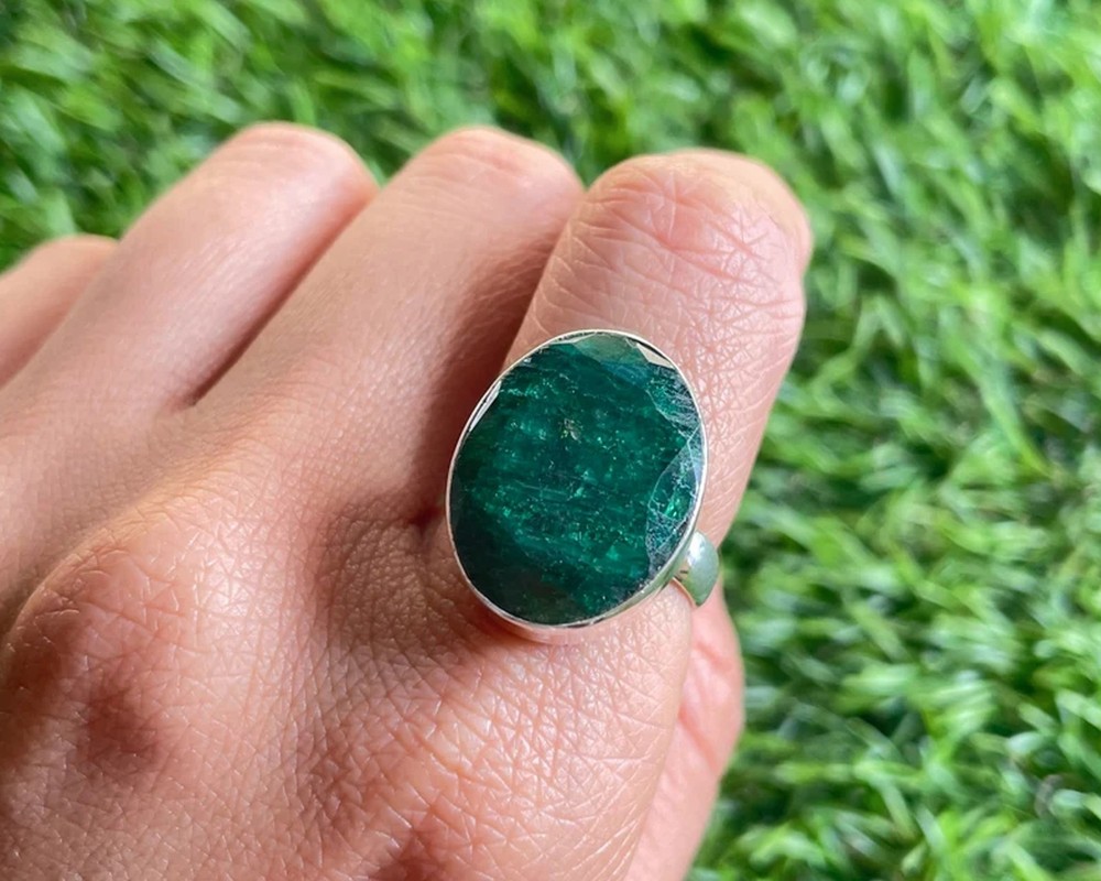 Solid 925Sterling Silver Natural Emerald Oval Green Gemstone Statement Band Ring