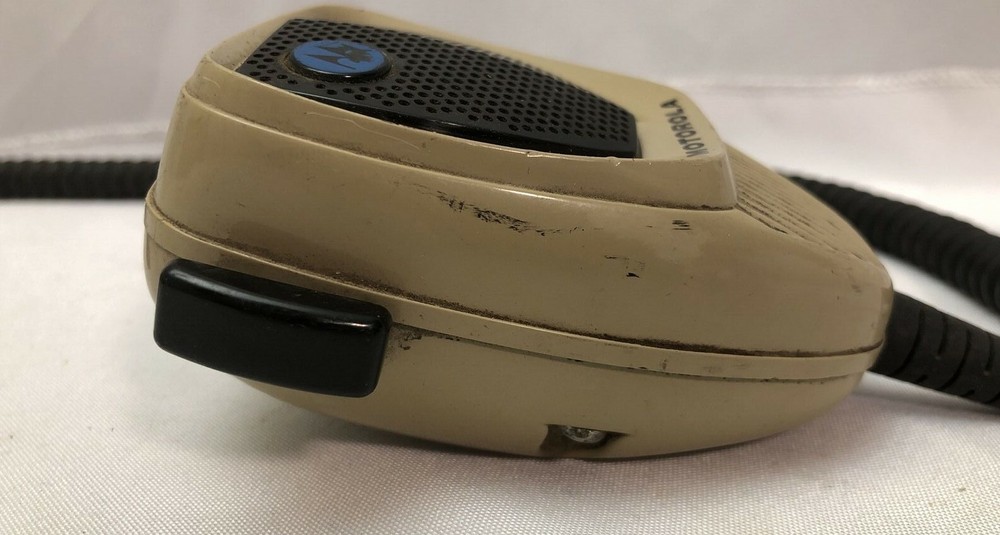 Motorola MODEL HMN1016A Communications microphone