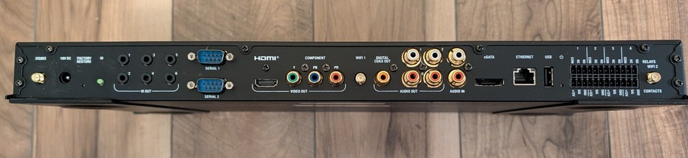 Control4 C4-HC800-BL-1 Home Controller with rack mount