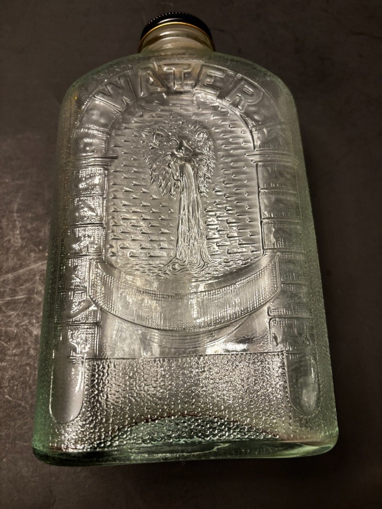 Refrigerator water bottle ice aqua Hemingray made quart Lion's Head pattern