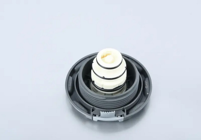 Genuine Cap 4M0-121-321-R