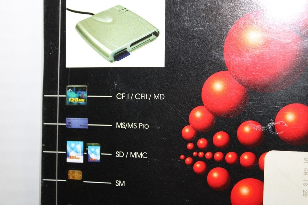 PC Chips IC 8-In-1 USB Card Reader - New