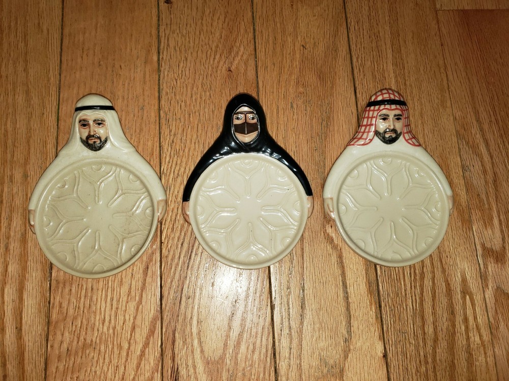 CE Coaster Arab Man