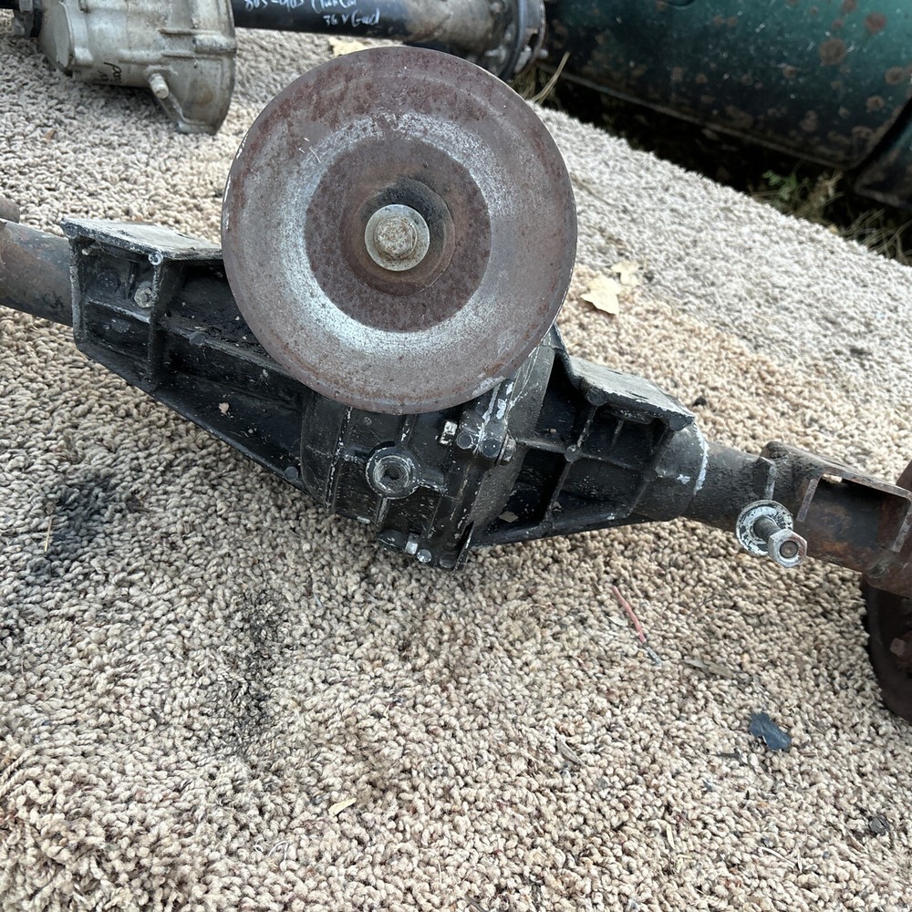 CUSHMAN TITAN Model 4000 Burden Carrier Rest End Transaxle