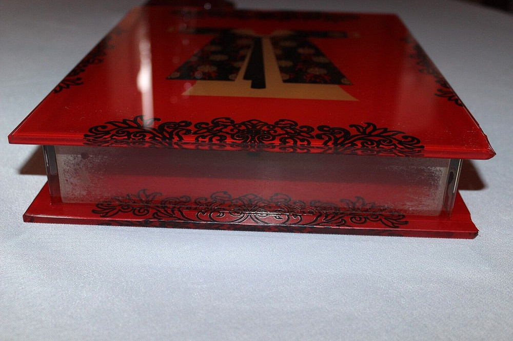 Red Rectangular Glass Vase with painted kimona design Front/back
