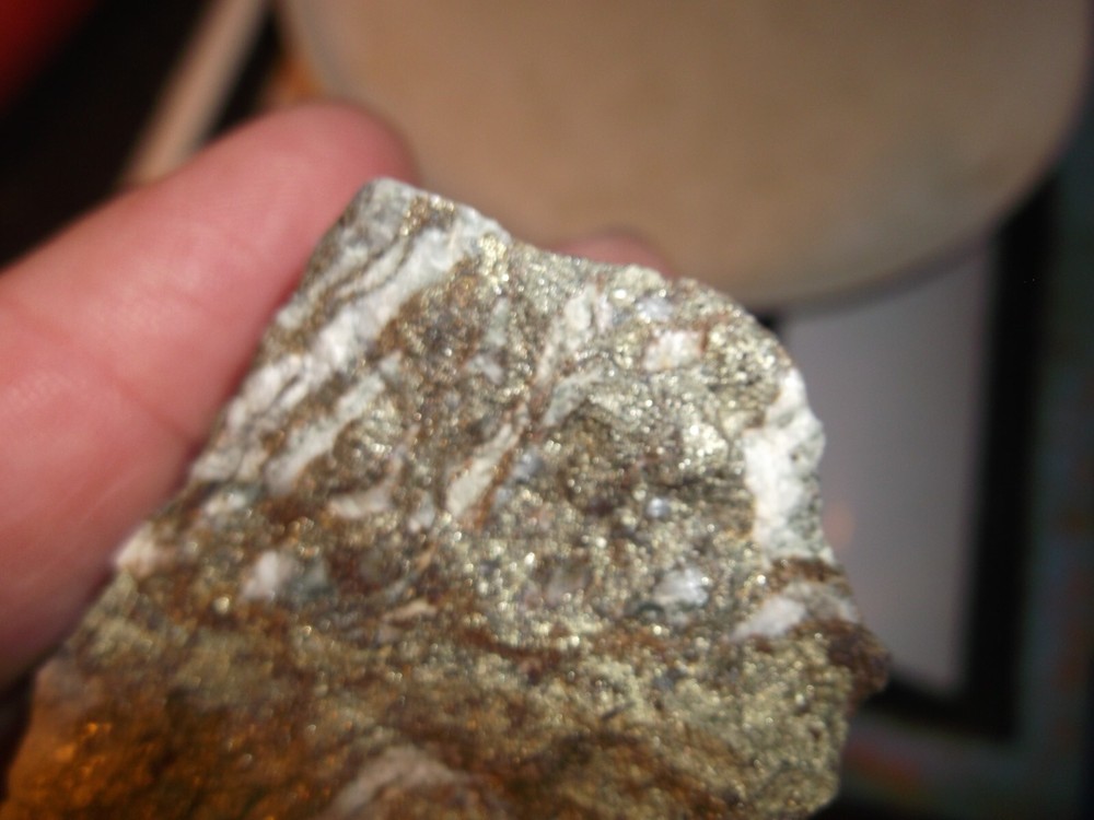 gold silver copper ore, 107 grams samples ,ore high grade .this is not