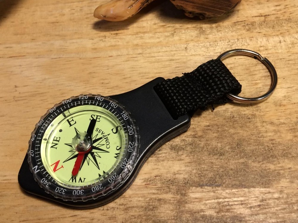Explorer Keyring Compass EXP46