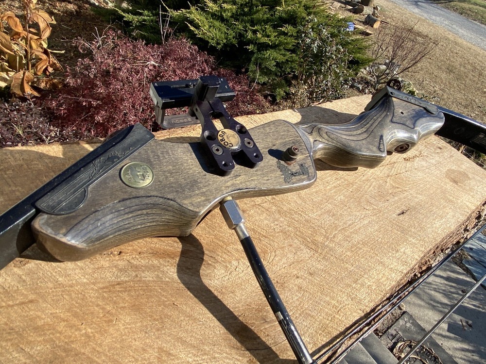 Bear Alaskan Compound Bow Heavy Draw Weight Beautiful Laminated Riser