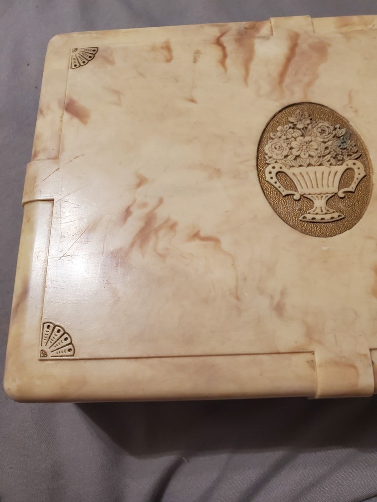 Vintage Schraffts Chocolate Candy Box