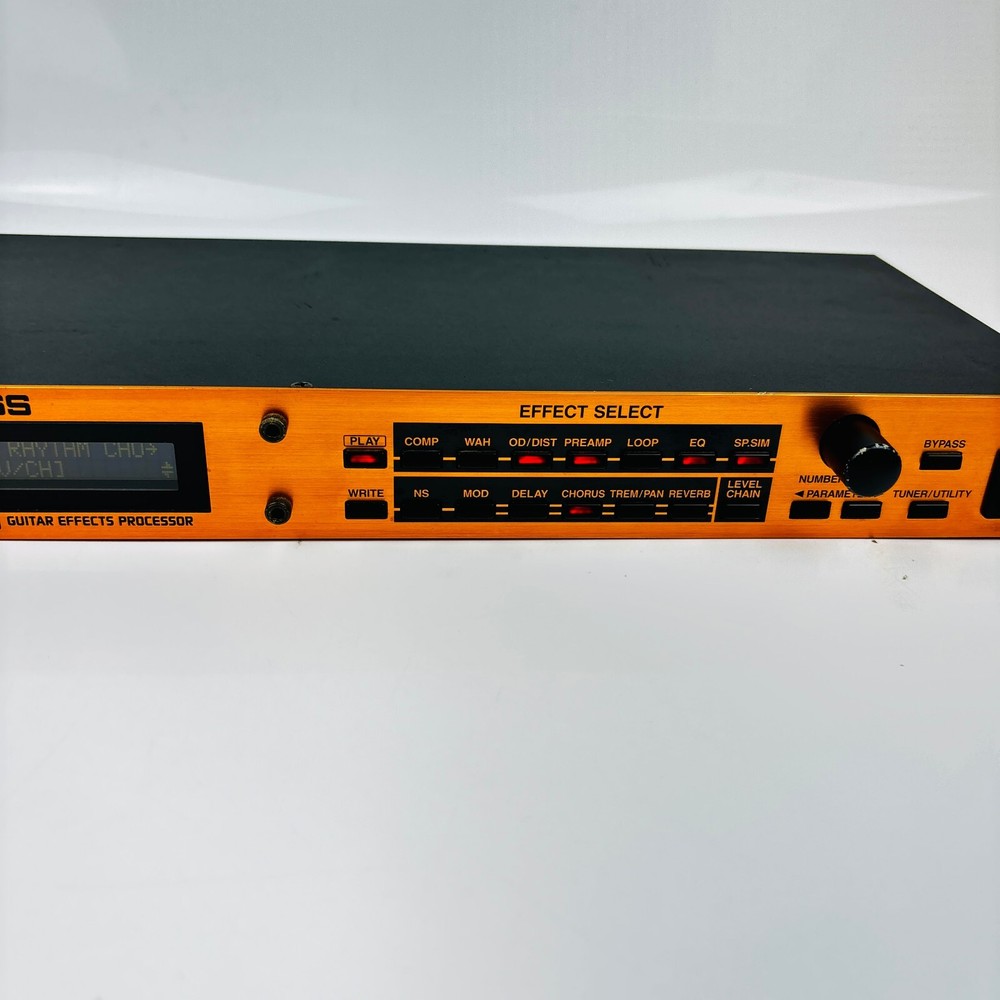 BOSS GX-700 Guitar Effects Processor Digital Multi Effector W/AC adapter Tested