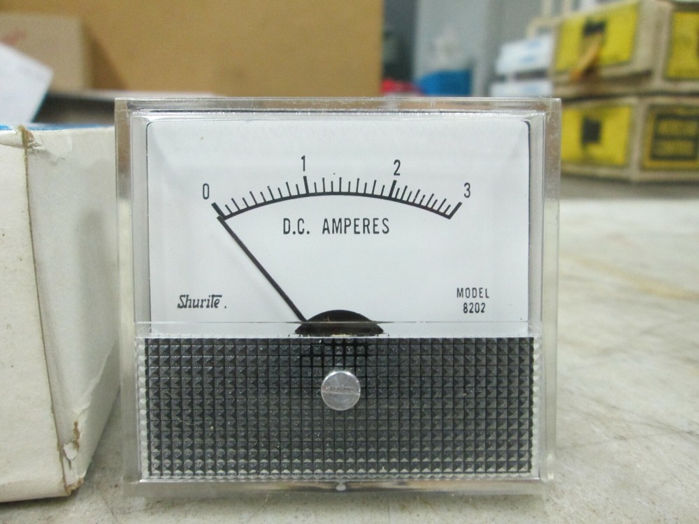 Shurite Panel Meter DC Amperes 0-25 8202Z Mod: 850/250 Range: 0-3 DCA (NIB)