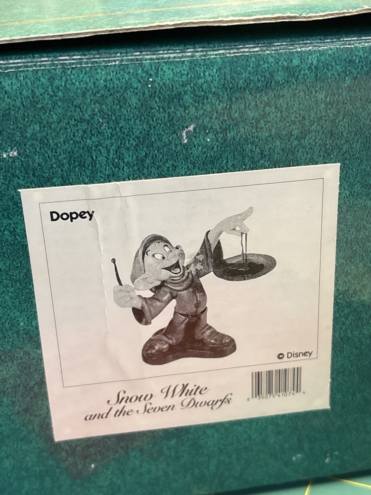 Snow White Dopey Figurine with Box & COA – WDCC
