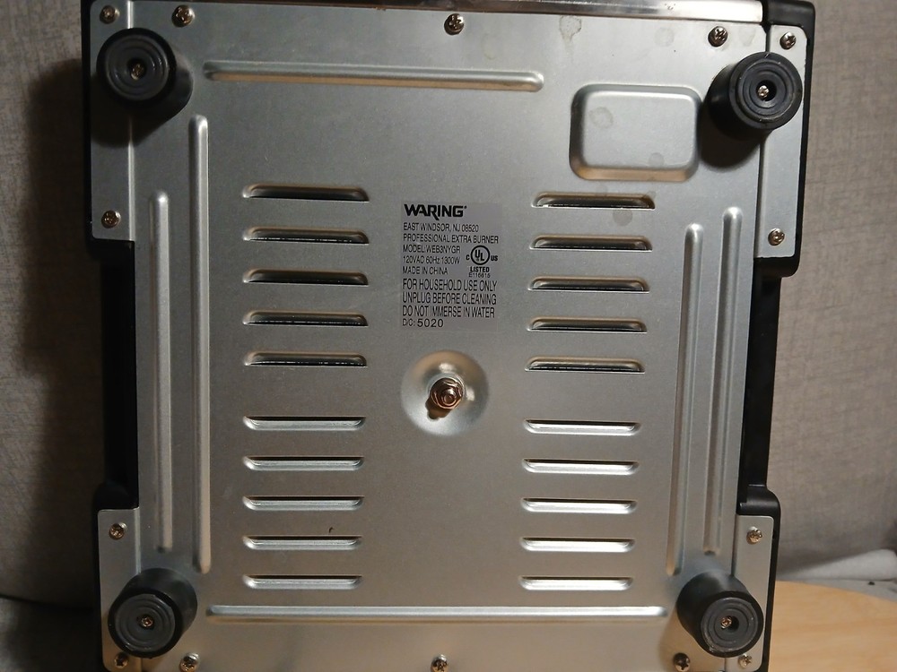 Waring WEB300 1300Watts Single Burner-Used