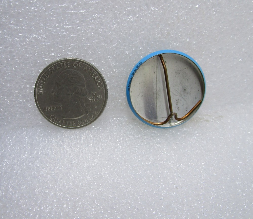 Amelia Marissa Moss Button Pin