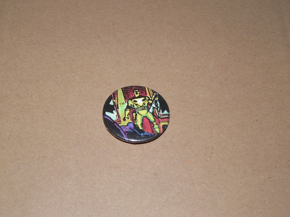 The Punisher Marvel Comics Super Hero 1987 Pin Button Pinback