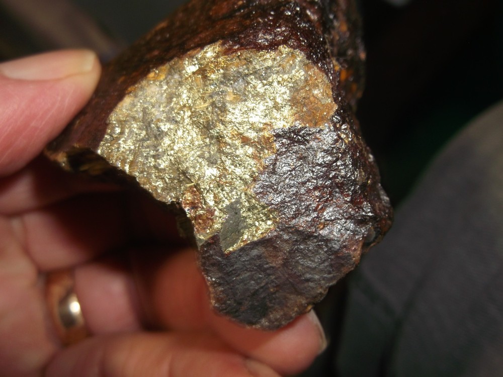 gold silver copper ore, 193 grams samples ,ore high grade .