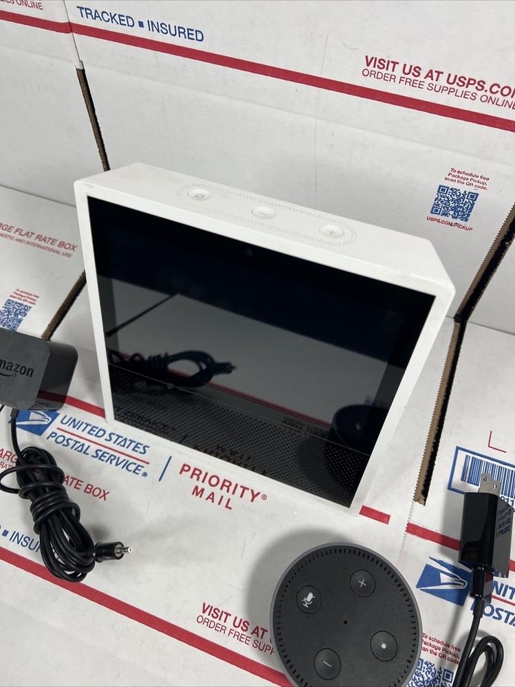 Amazon MW46WB Echo Show 1st Gen Smart Speaker Display + ECHO DOT - NEXT DAY SHIP