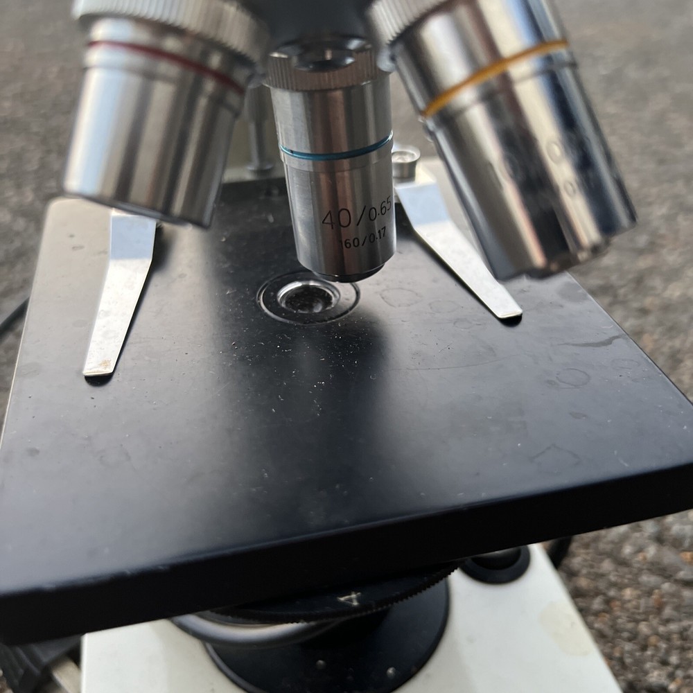 NATIONAL...MODEL #111 MICROSCOPE with 3 Objectives 4x 10x 40x
