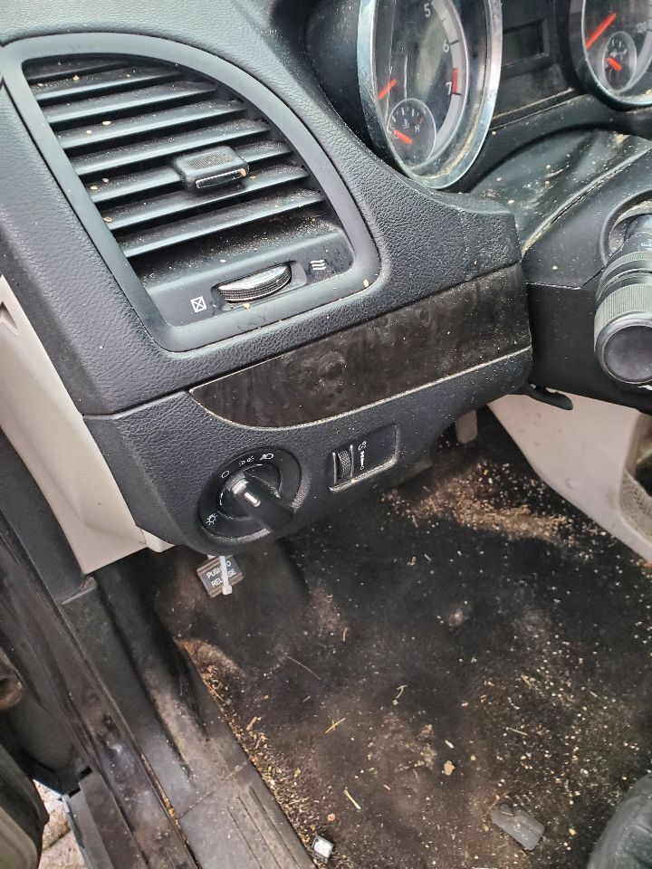 Used A/C Selector Switch fits: 2012 Dodge Caravan AC front dash mounted manual c