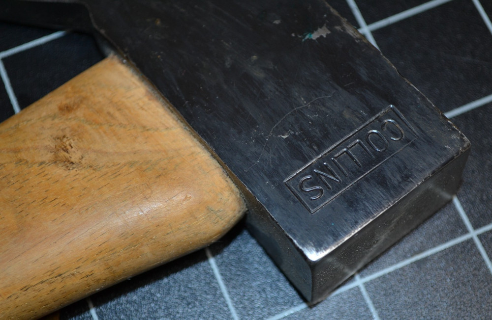 COLLINS CRUISER AXE WITH ORIGINAL SHEATH - ORIGINAL HANDLE - SADDLE AXE