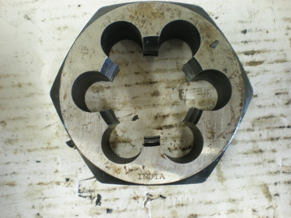 2-1/2" 4-1/2 TPI NEW THREAD DIE