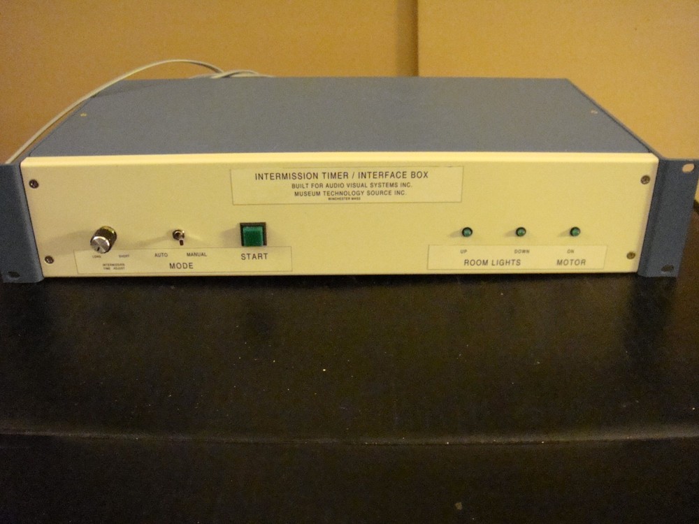 Museum Technology Source Audio Visual System Intermission Timer / Interface Box