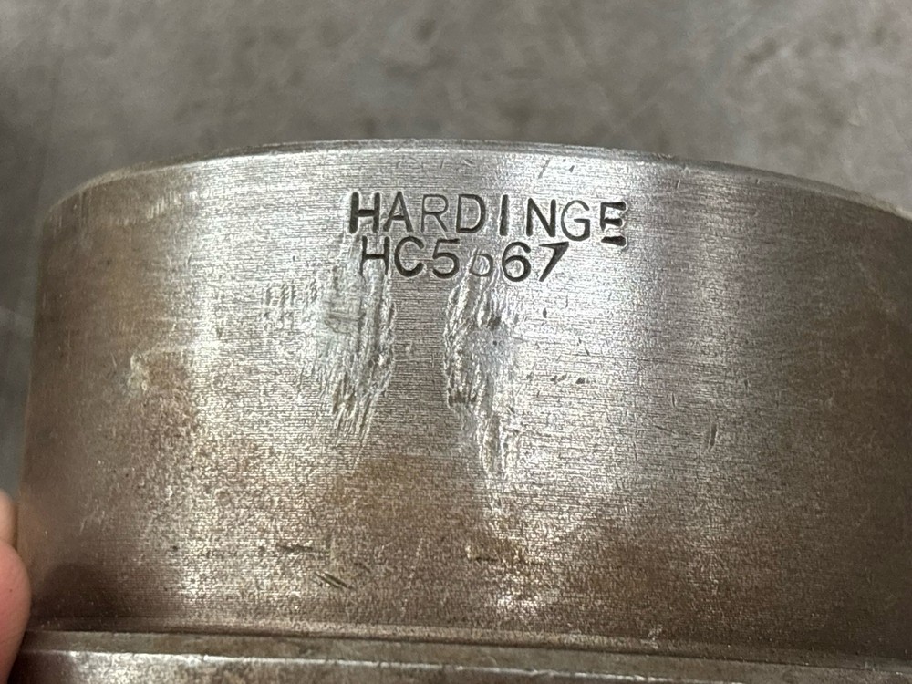 HARDINGE EM 209 THREADED COLLET CHUCK WITH TWO COLLETS