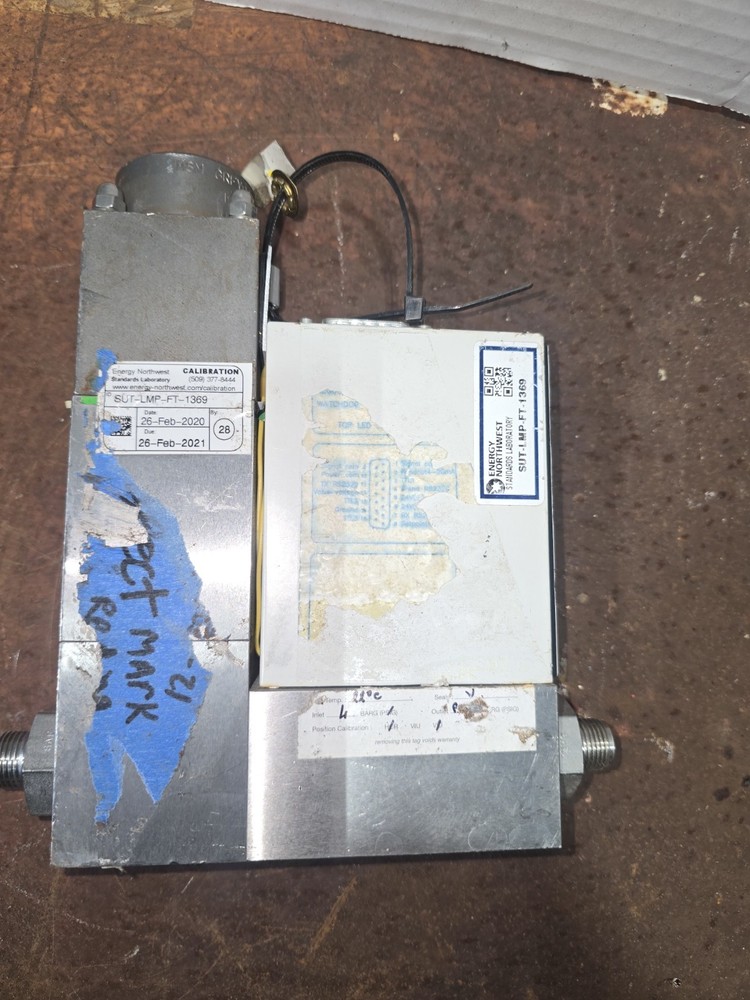 Qualiflow AFC 202D digital thermal mass flow controller