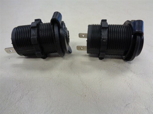 12 VOLT SOCKET OUTLET PAIR (2) BLACK MARINE BOAT