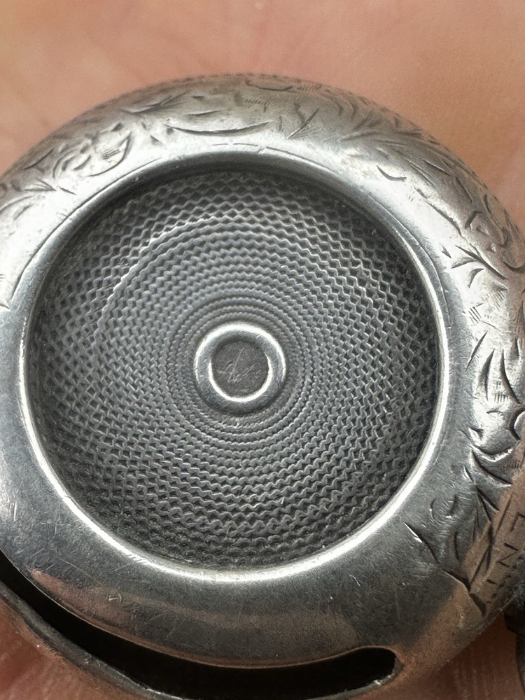 Antique Solid Silver Hallmarked Sovereign Single Side Opening Case