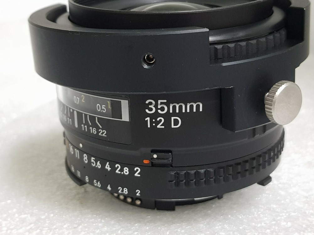 Nikon AF NIKKOR 35mm 1:2 D CAMERA Lens