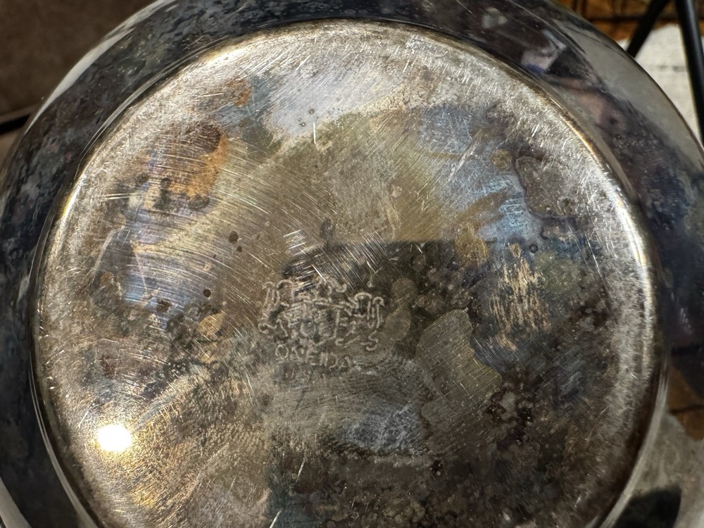 vintage Oneida silverplate ornate bowl