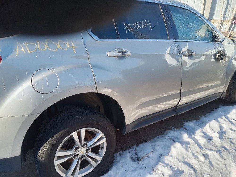 EQUINOX 2015 Headrest 901789