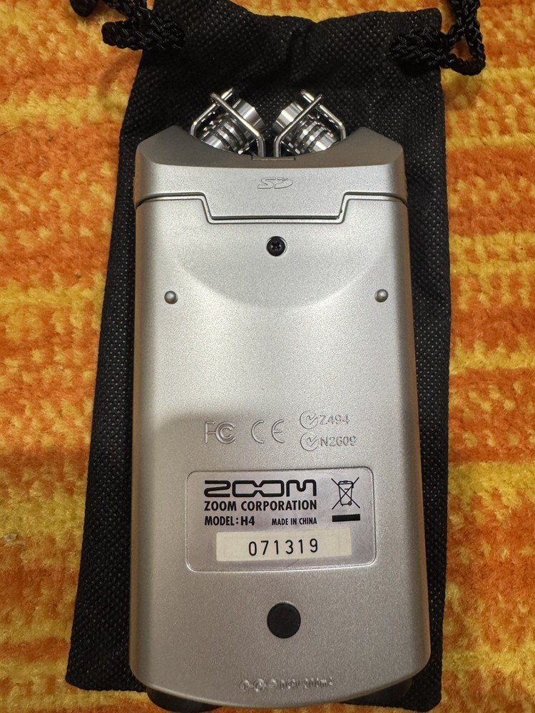 Zoom H4 Handy Recorder Handheld Digital