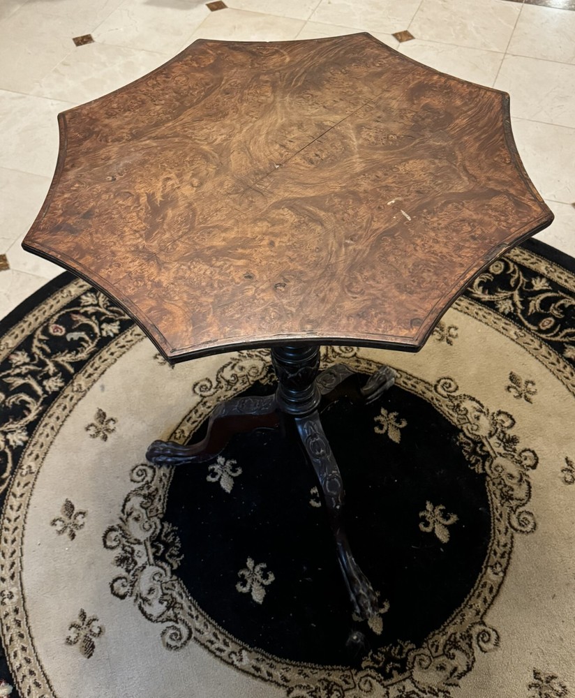 Georgian Wood Tripod Style Stand / Table