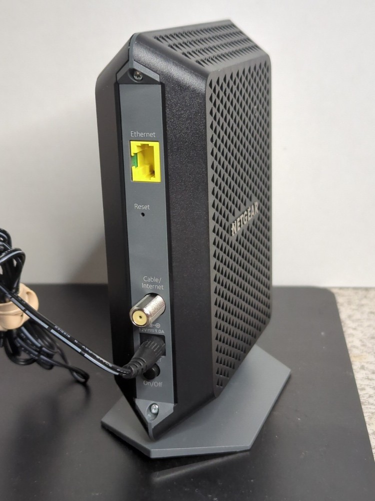 NETGEAR CM700 Cable Modem Used Excellent Condition Cable Adapter Included