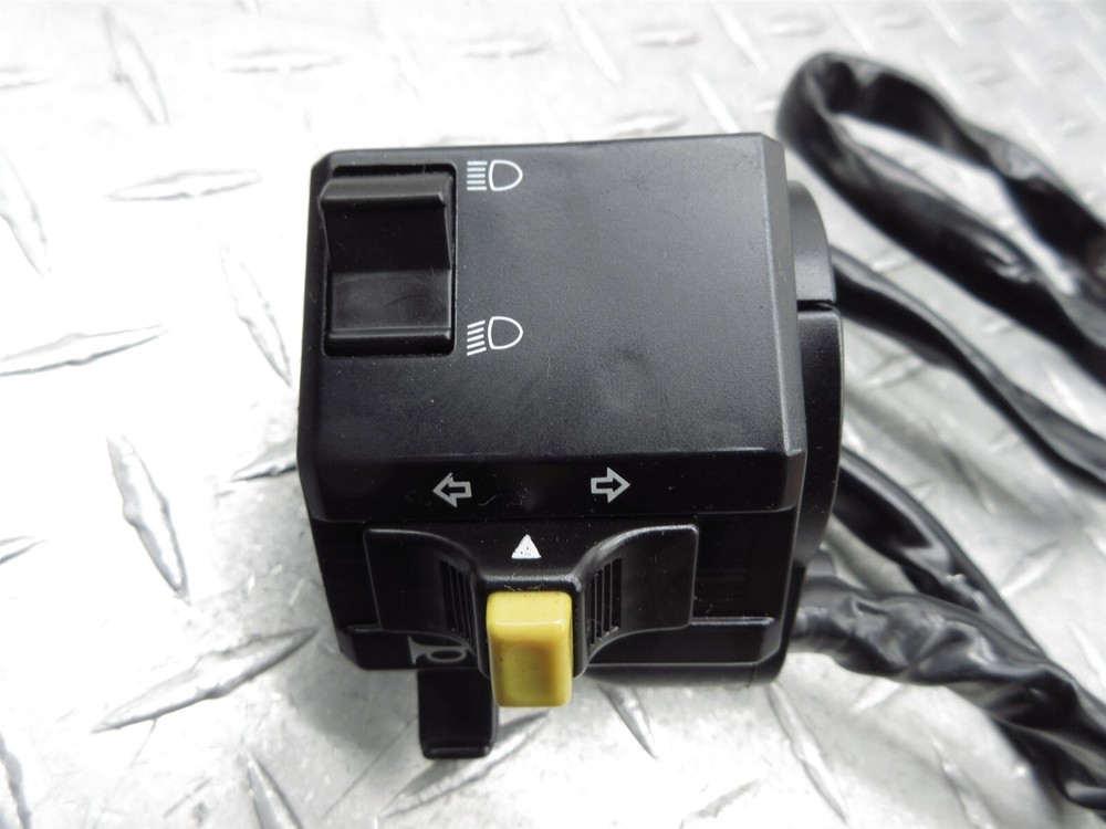 2002 99-02 Buell S3 S3T Thunderbolt Left Handlebar Control Switch Handle Bar