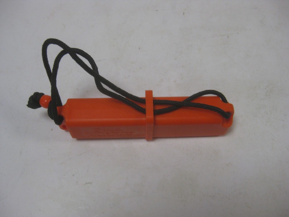 UST Ultimate Servival Technologies Strikeforce Fire Starter - orange