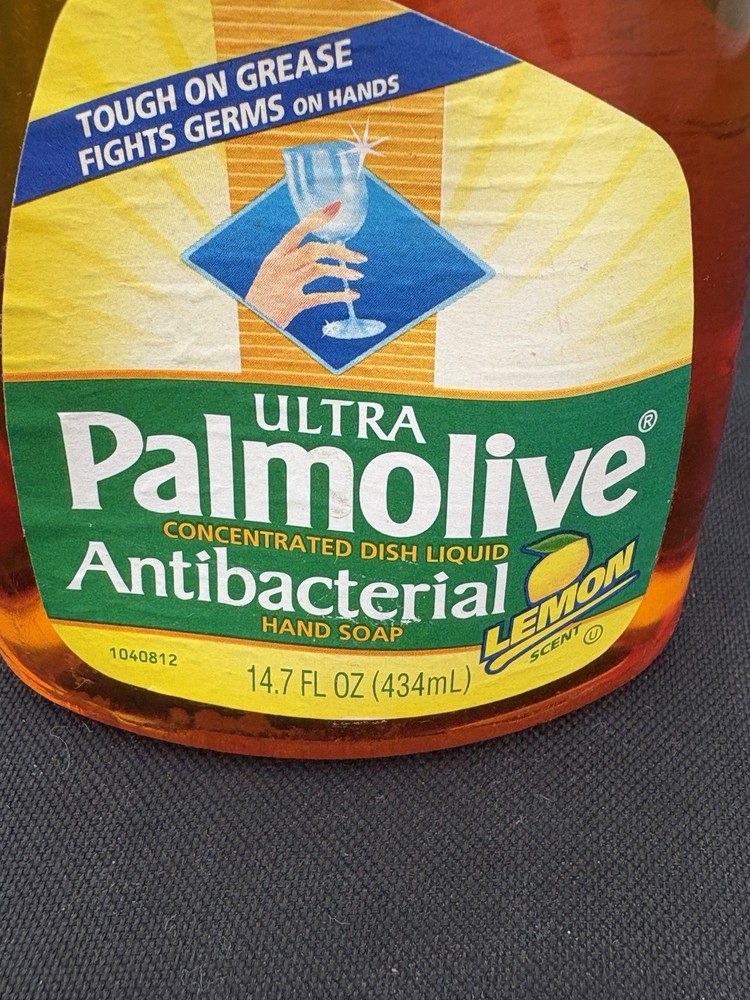 2 Vintage 14.7 Oz Palmolive Antibacterial Liquid Dish Soap Detergent Props