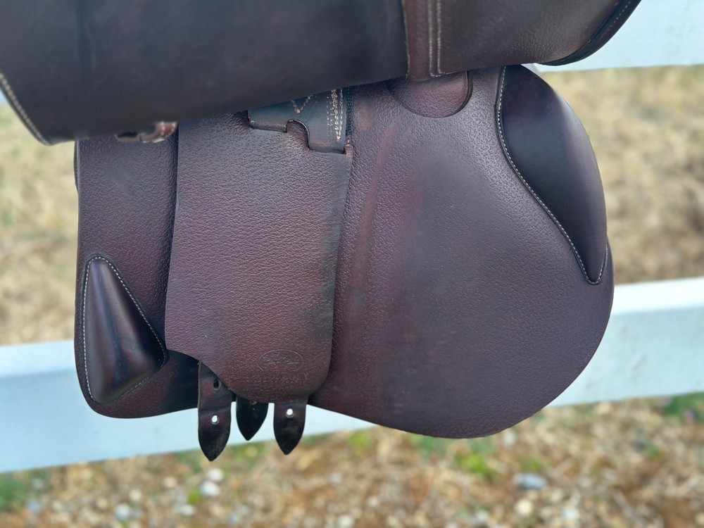 Devecoux Barritz 2AA Med Tree Butter Soft Excellent Condition