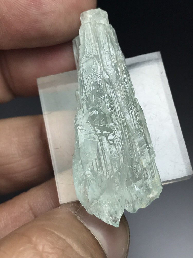 DT Aquamarine Crystal With Unique Etching