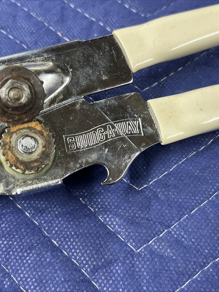 Swing Away Can Opener White