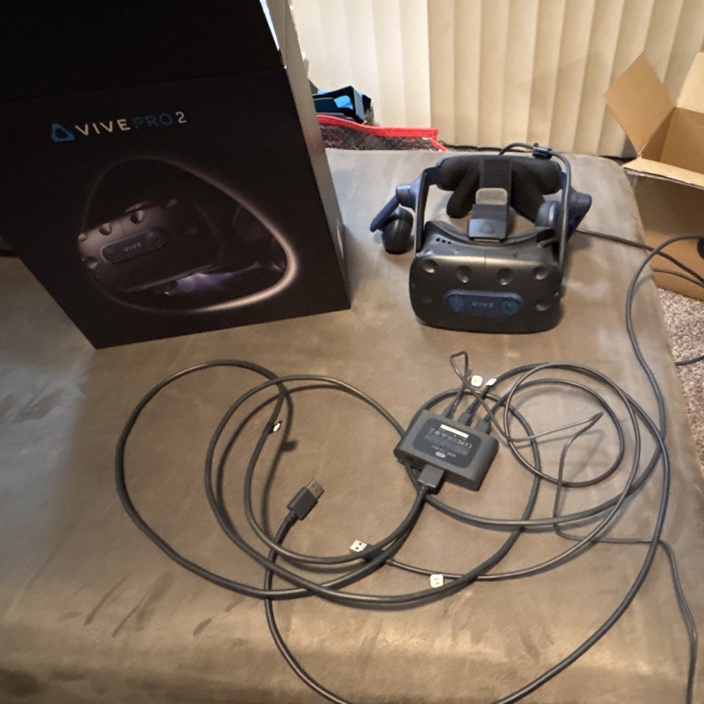HTC Vive Pro 2 PC VR Headset Black DisplayPort USB with Box & Cables
