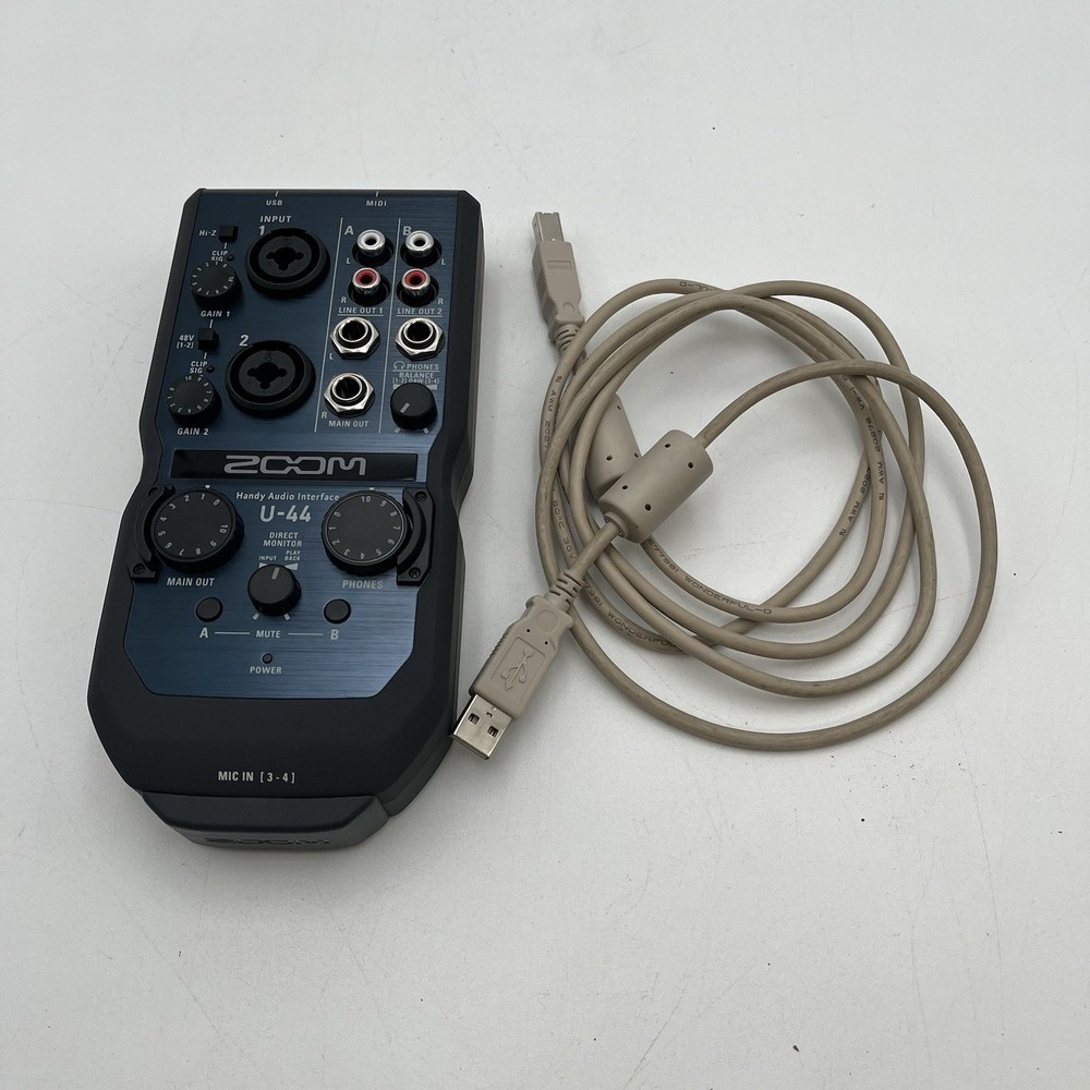 Zoom U-44 Compact 4-In/4-Out Handheld Audio Interface