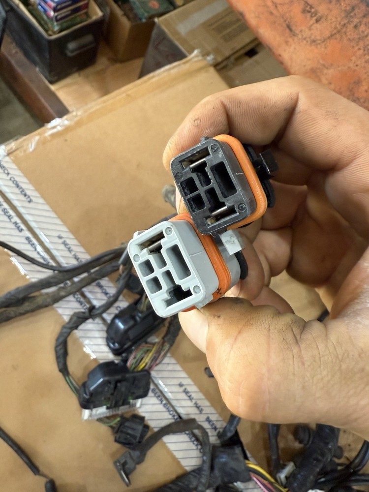 Volvo Penta 5.0 GXI-E engine harness